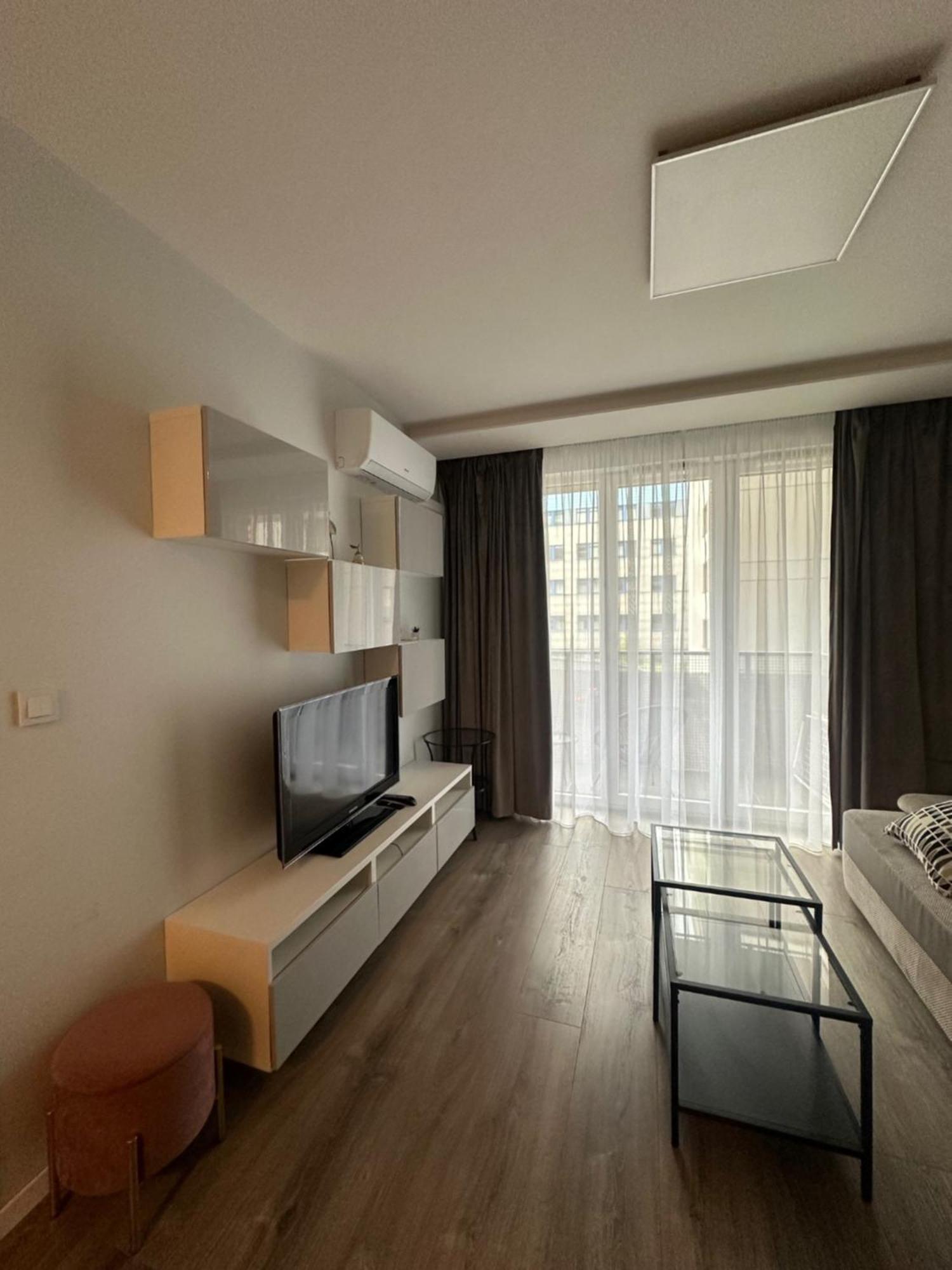 Modern Apartment Near To The Chopin'S Airport Cybernetyki 2A Warszawa Eksteriør billede
